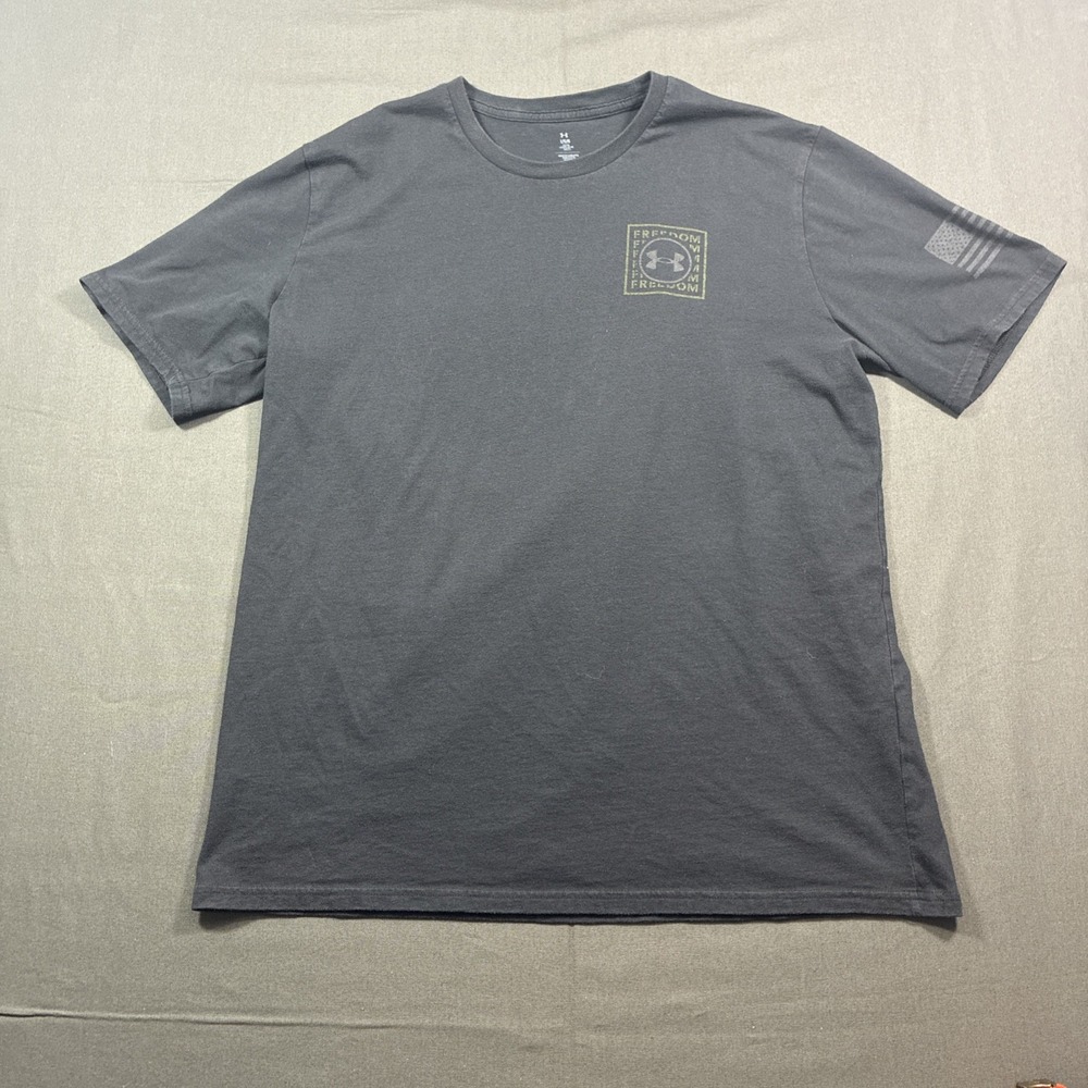 Under Armour Freedom Logo & Snake Design Men's Large Gray Graphic T Shirt